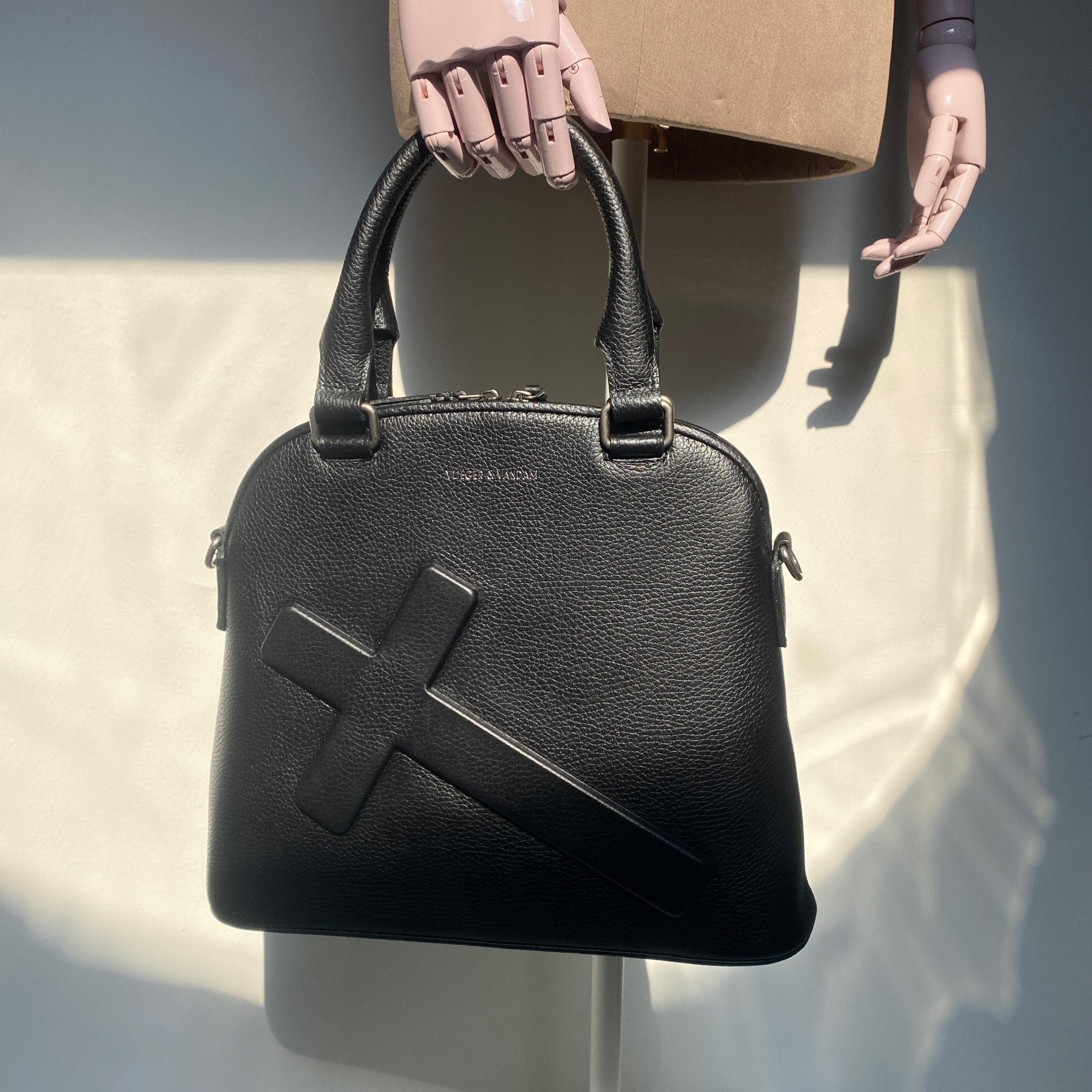 Classic Small Crucifix - Vlieger & Vandam