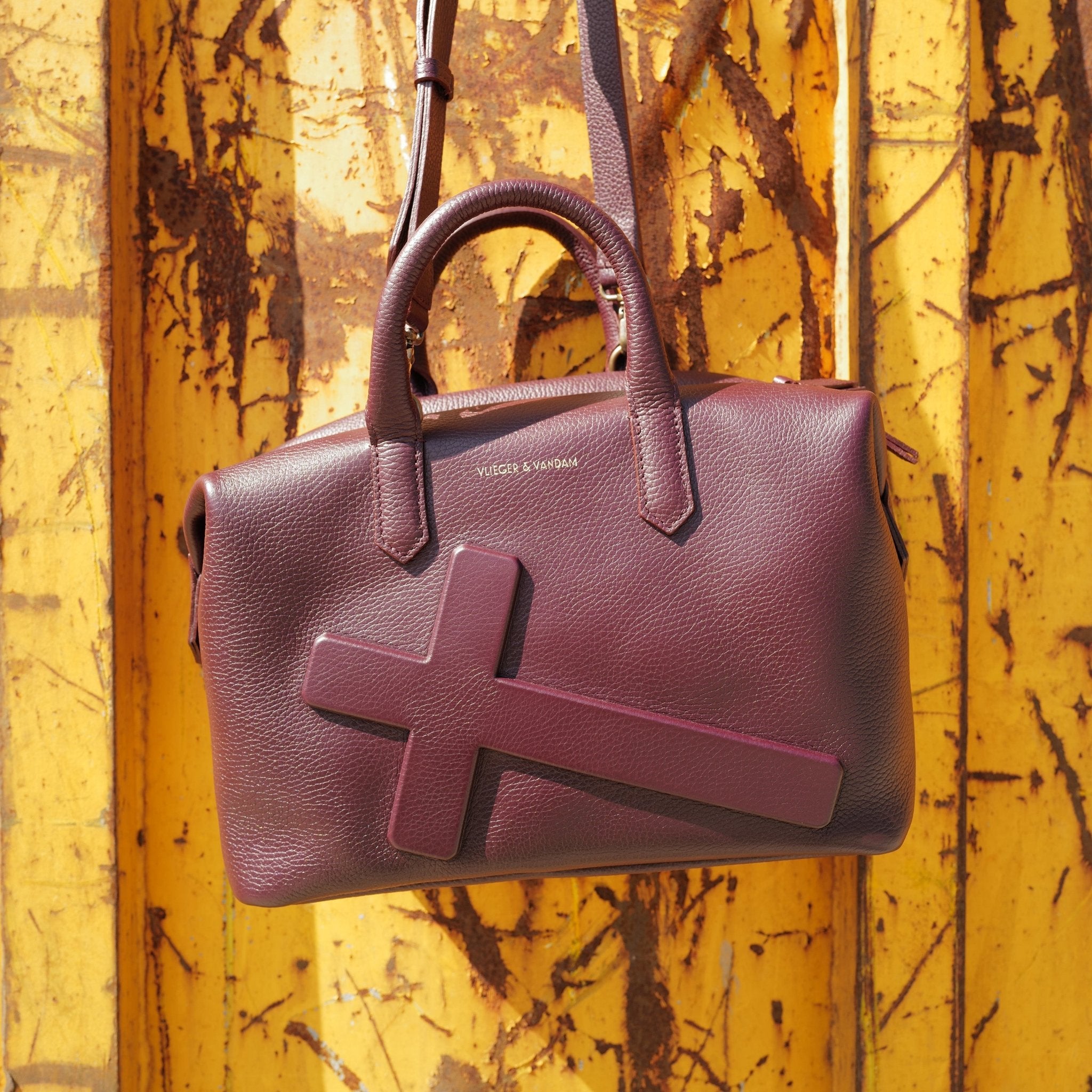 Day Tripper Crucifix - Vlieger & Vandam