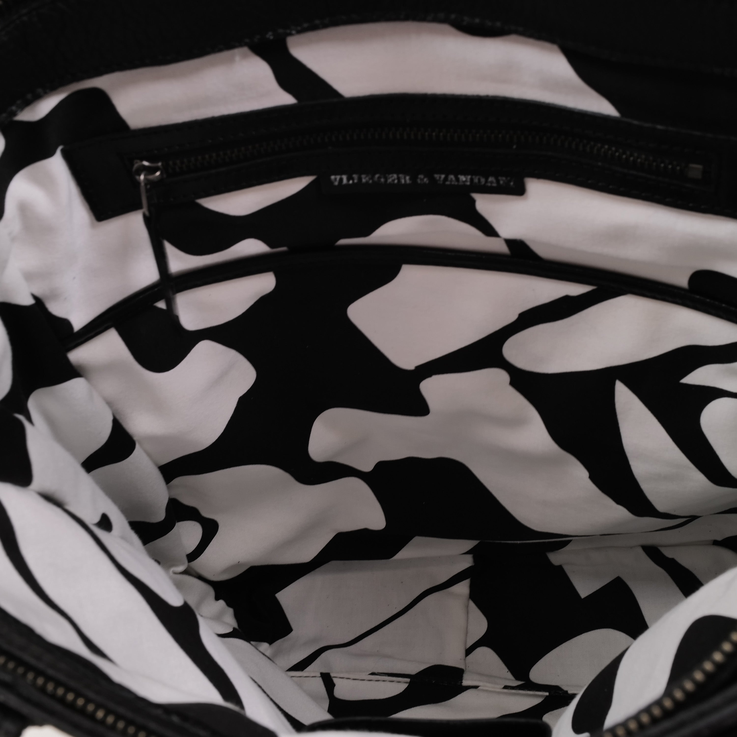 GAC Tote Bag in Black - SLIGHT SECOND