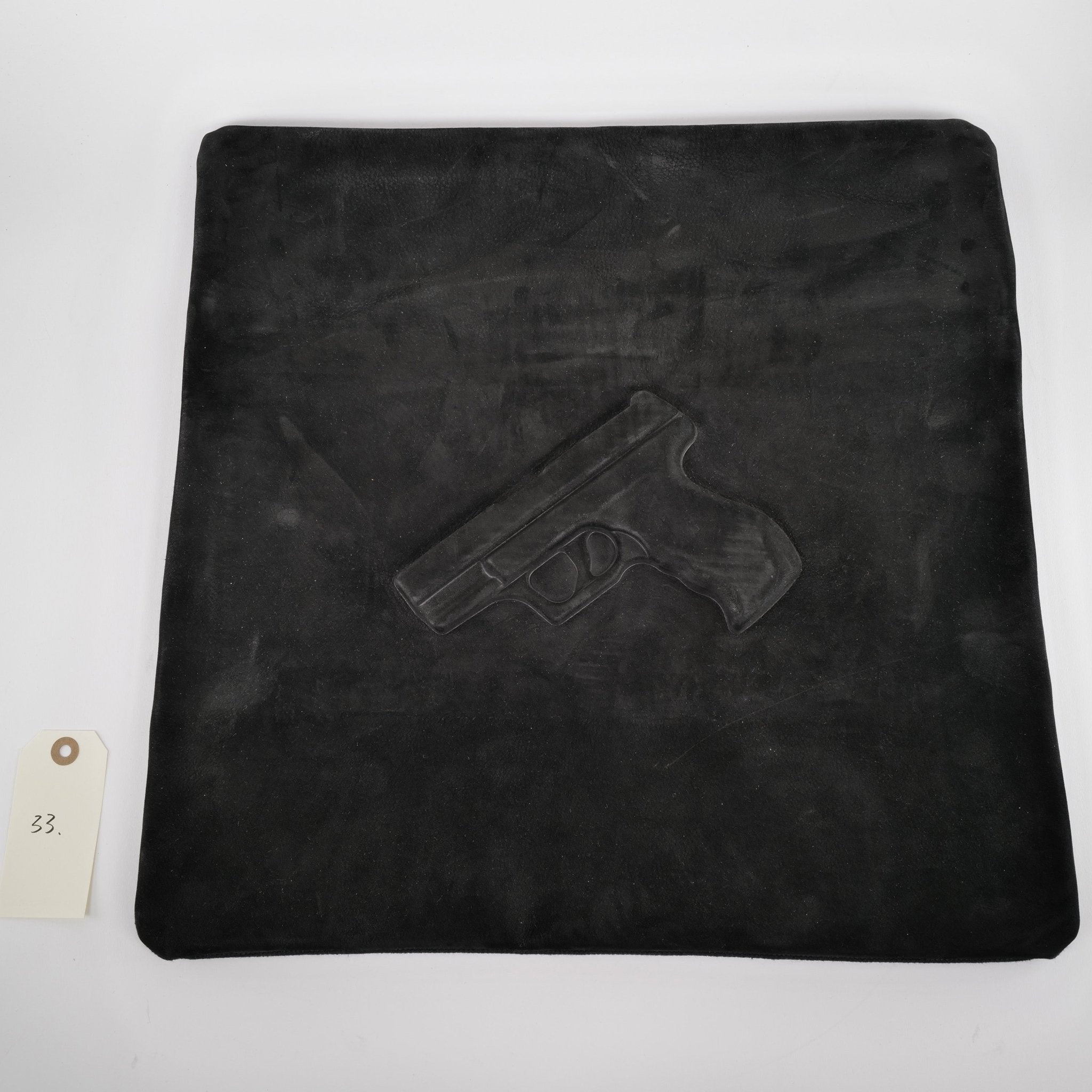 33 Cushion Gun Black - SLIGHT SECOND - Vlieger & Vandam