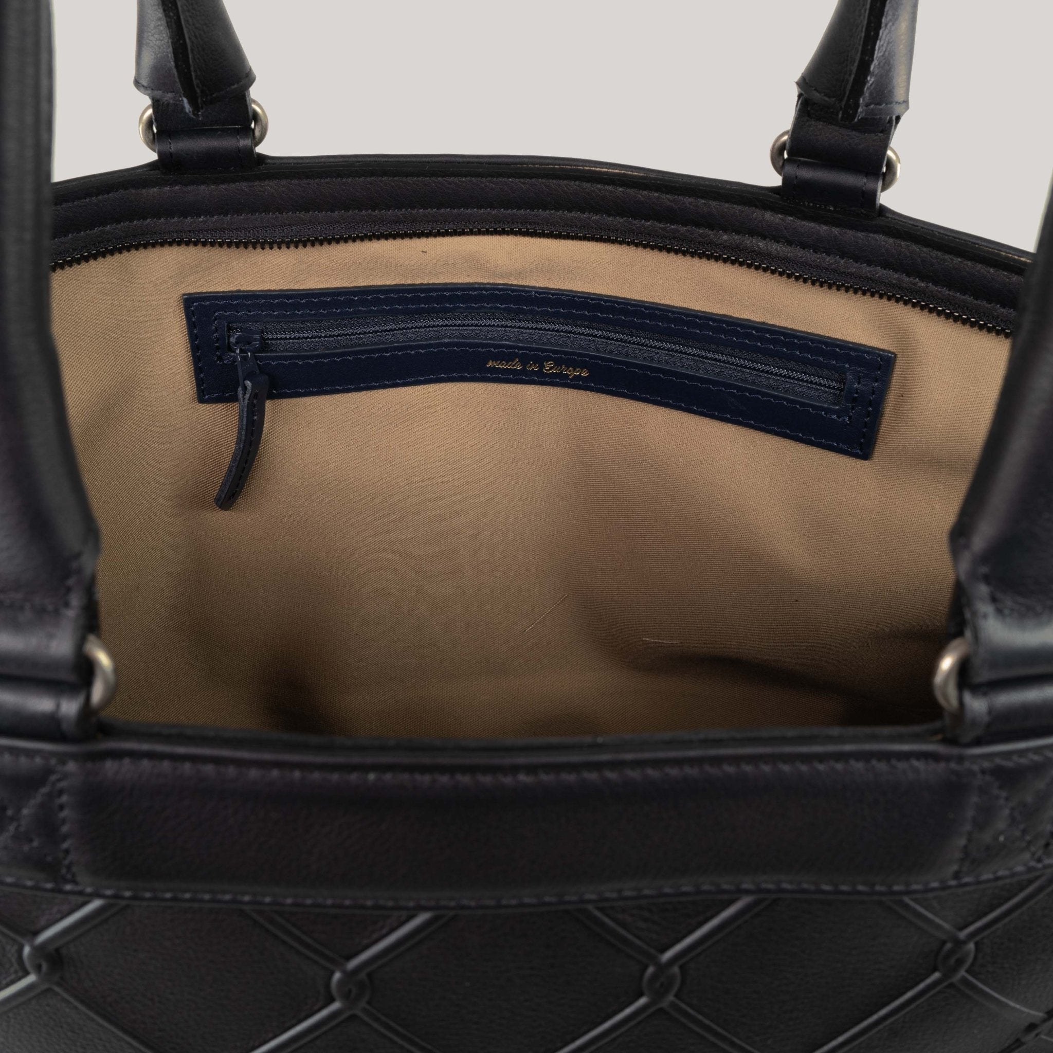 Tote XL Fence in Black - Vlieger & Vandam