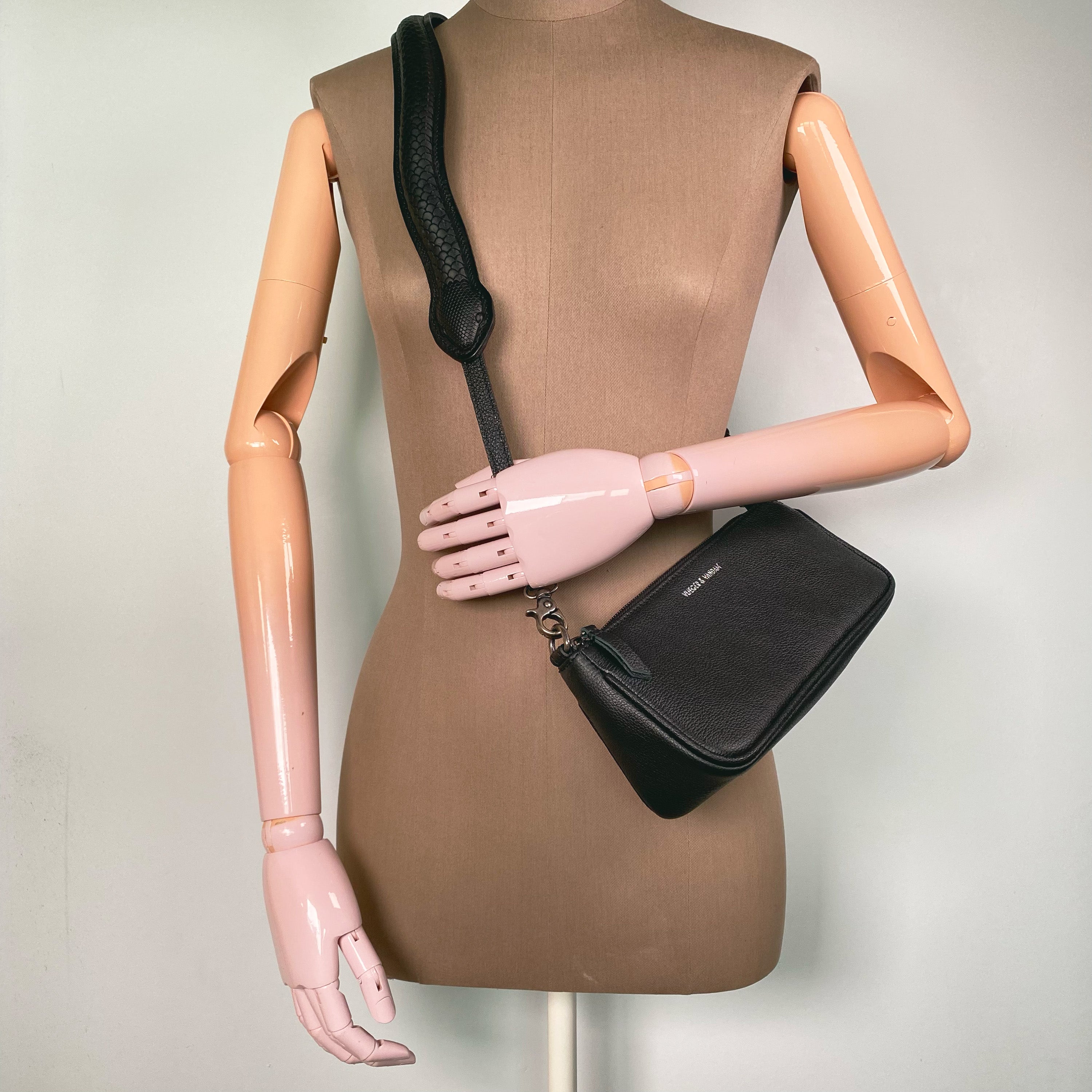 Triangle Purse Snake in Black
