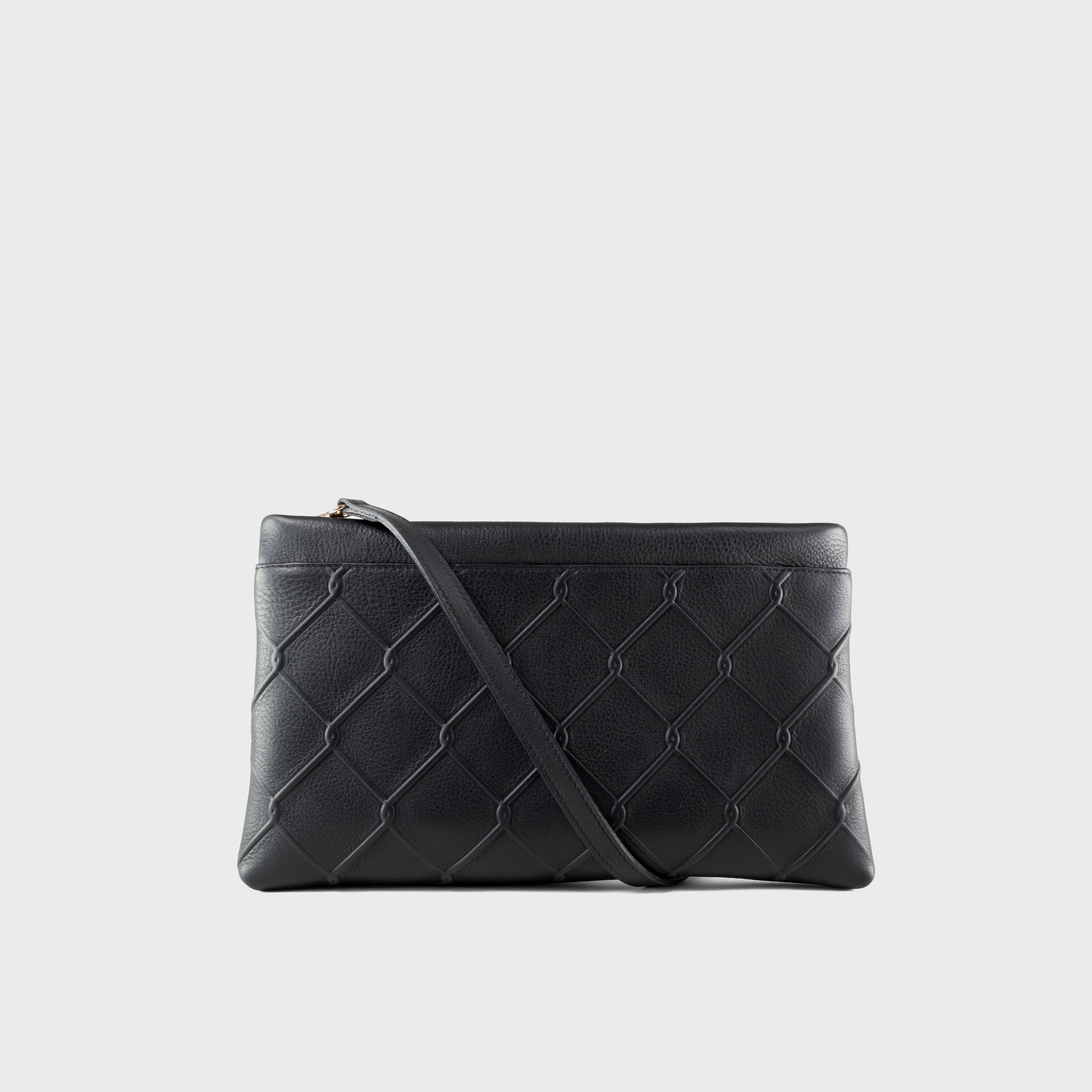 Clutch Fence in Black