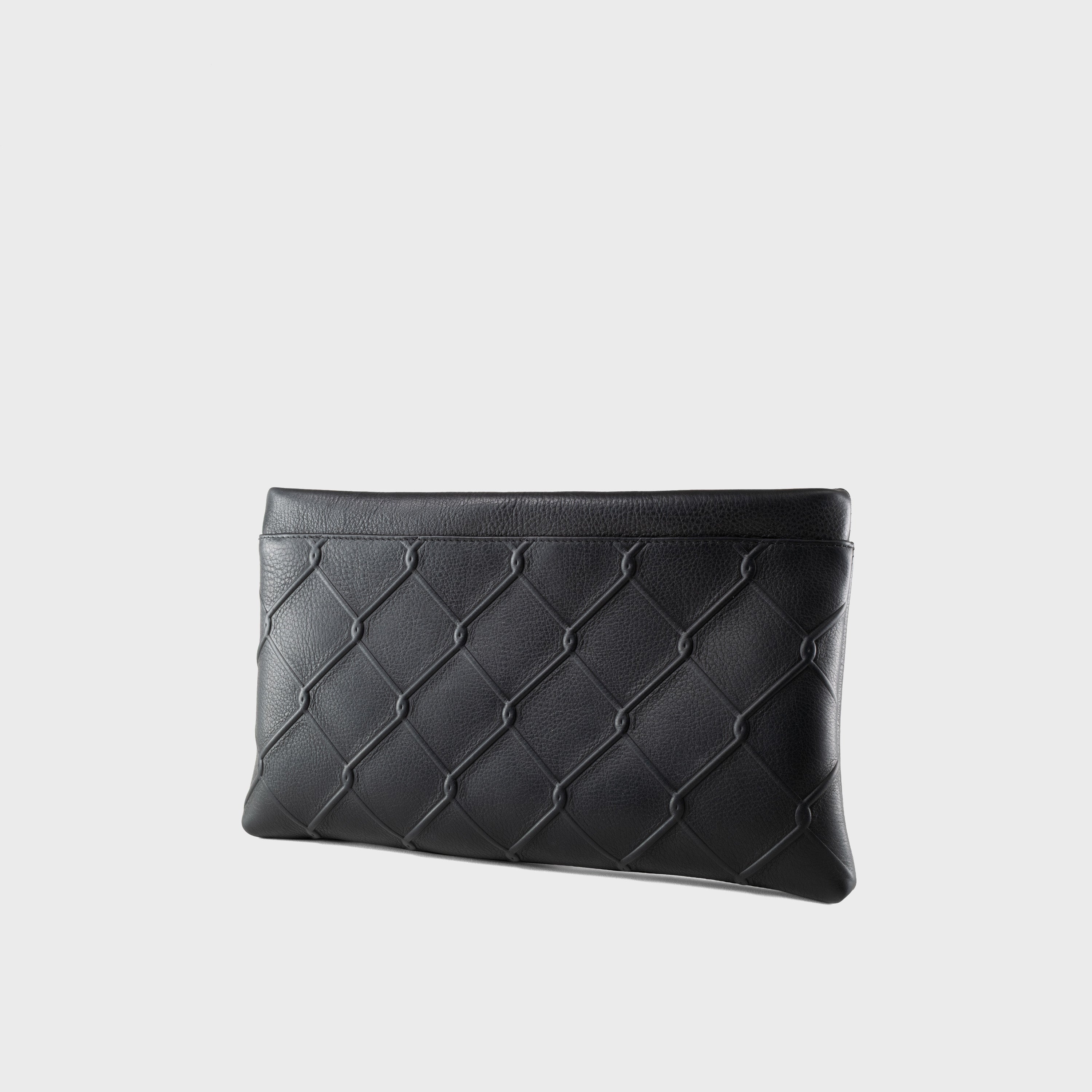 Clutch Fence in Black