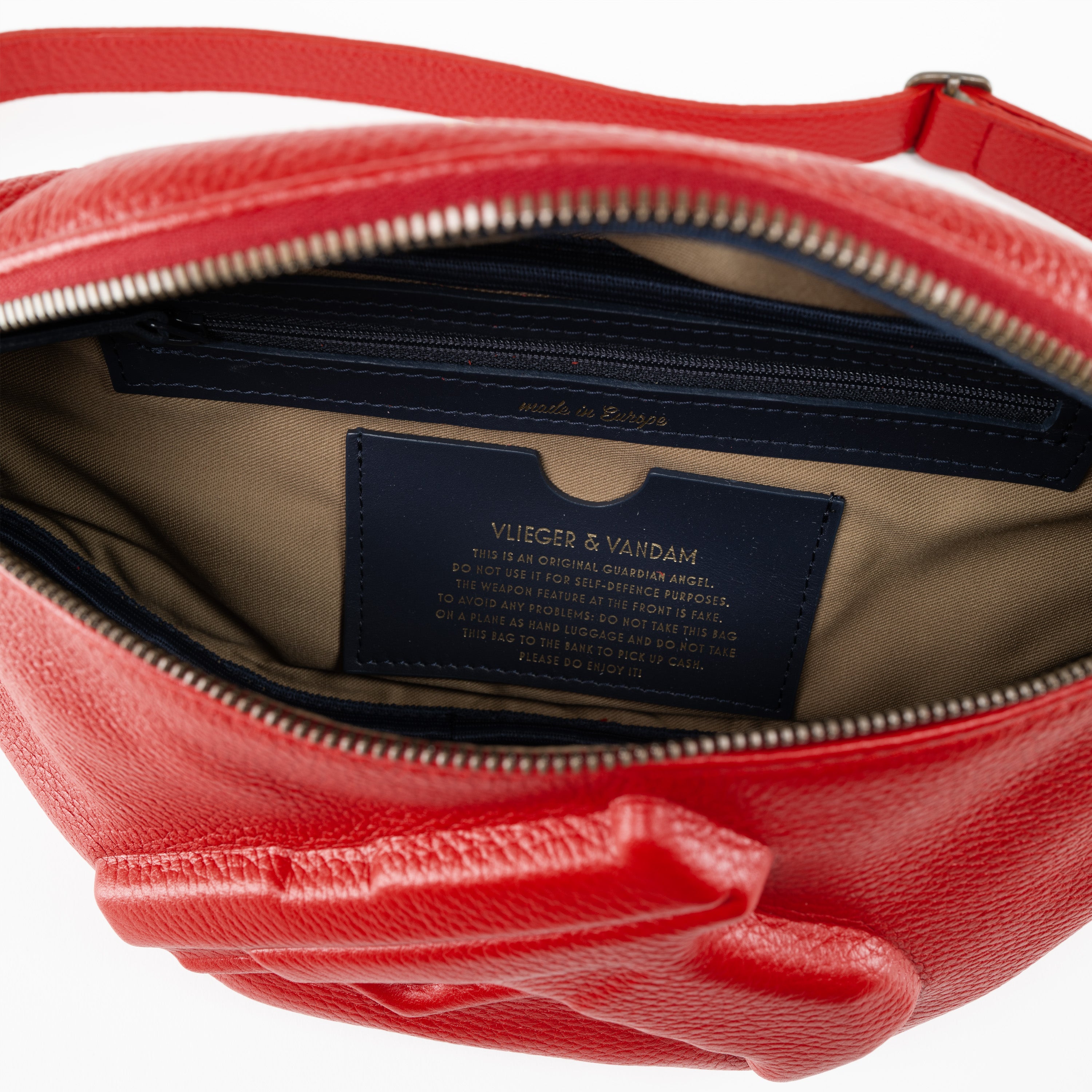 Belt Bag Gun in Red