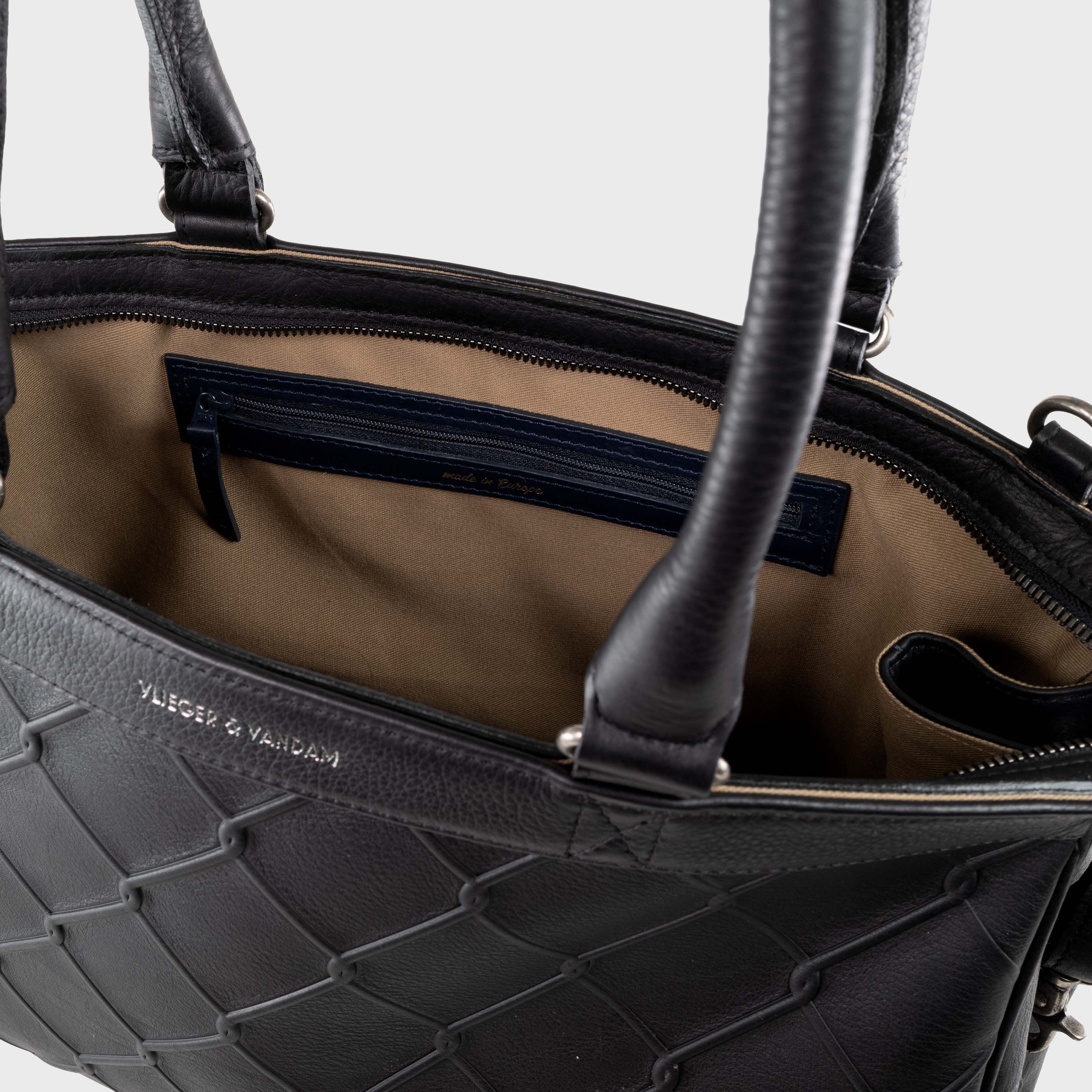 Small Tote Fence in Black