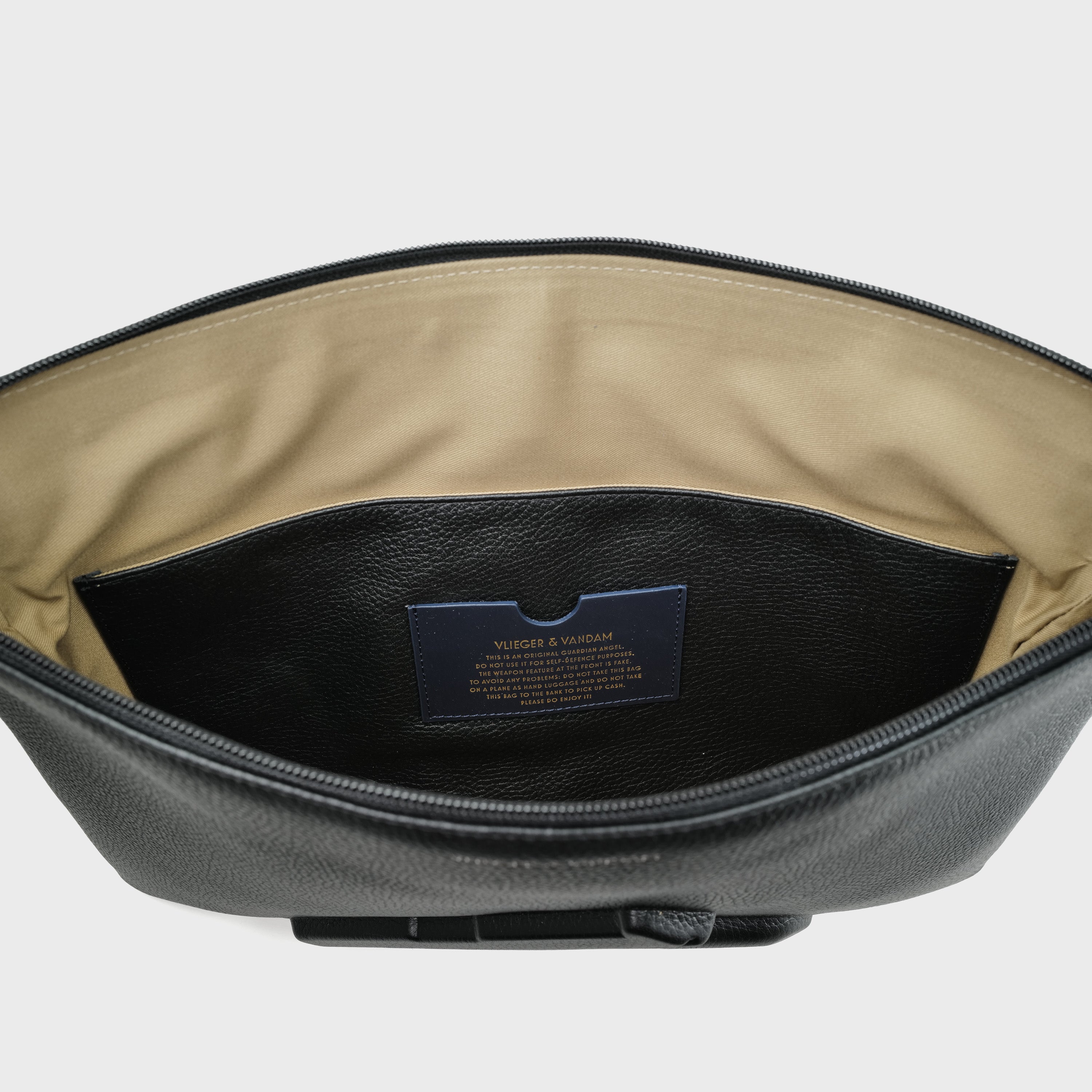 Sleeve 15 Inch Gun in Black