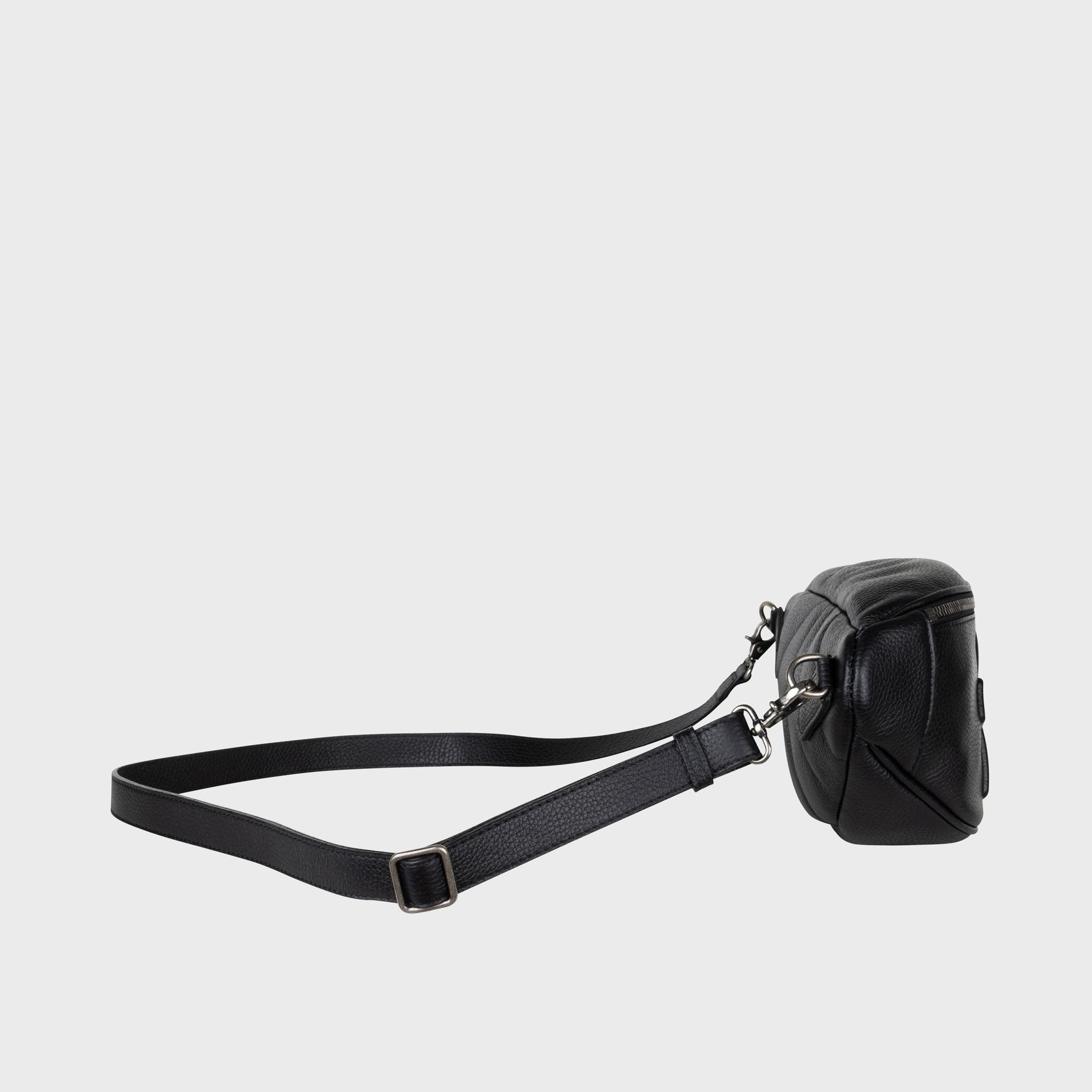 Belt Bag Crucifix in Black | Vlieger & Vandam