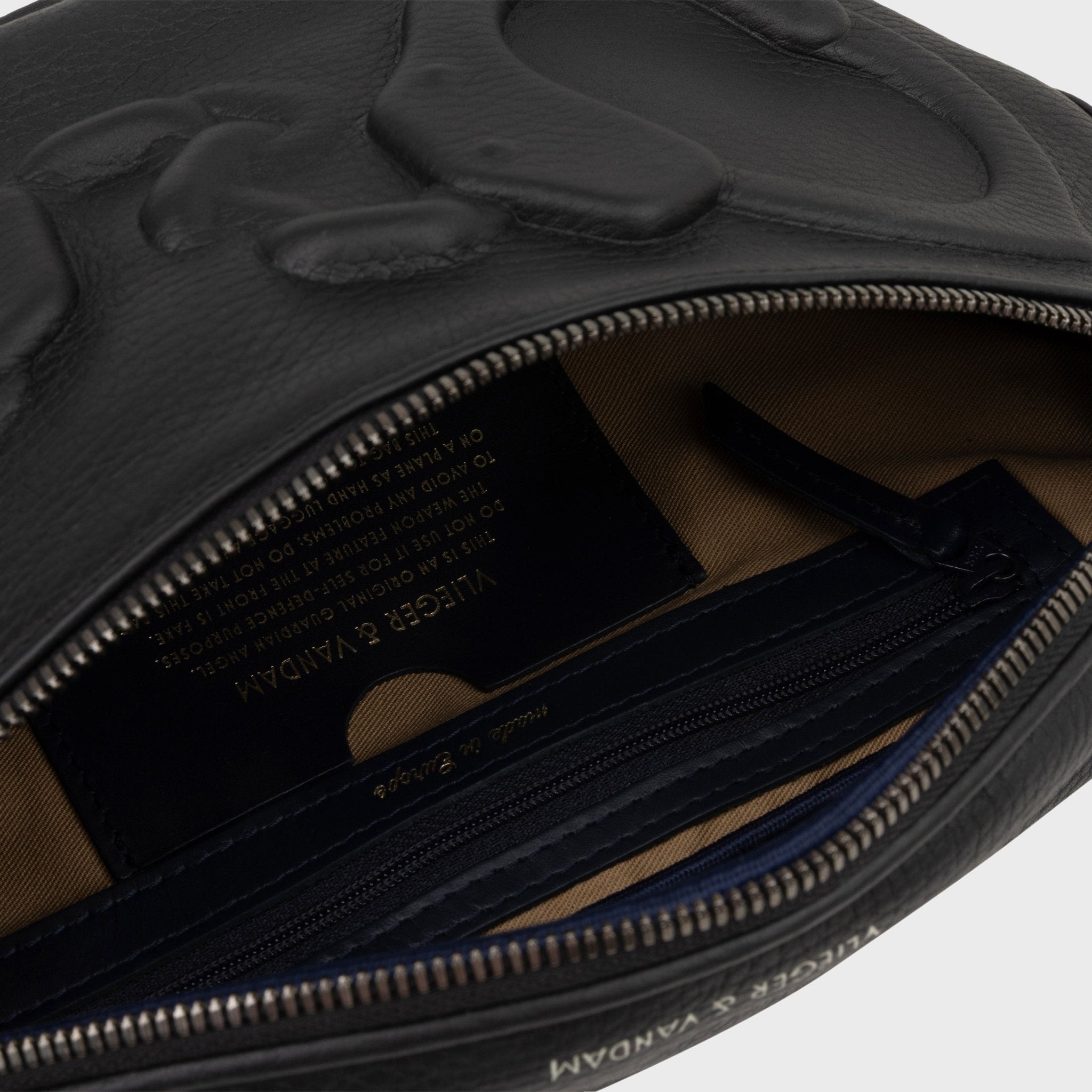 Belt Bag Handcuffs in Black | Vlieger & Vandam
