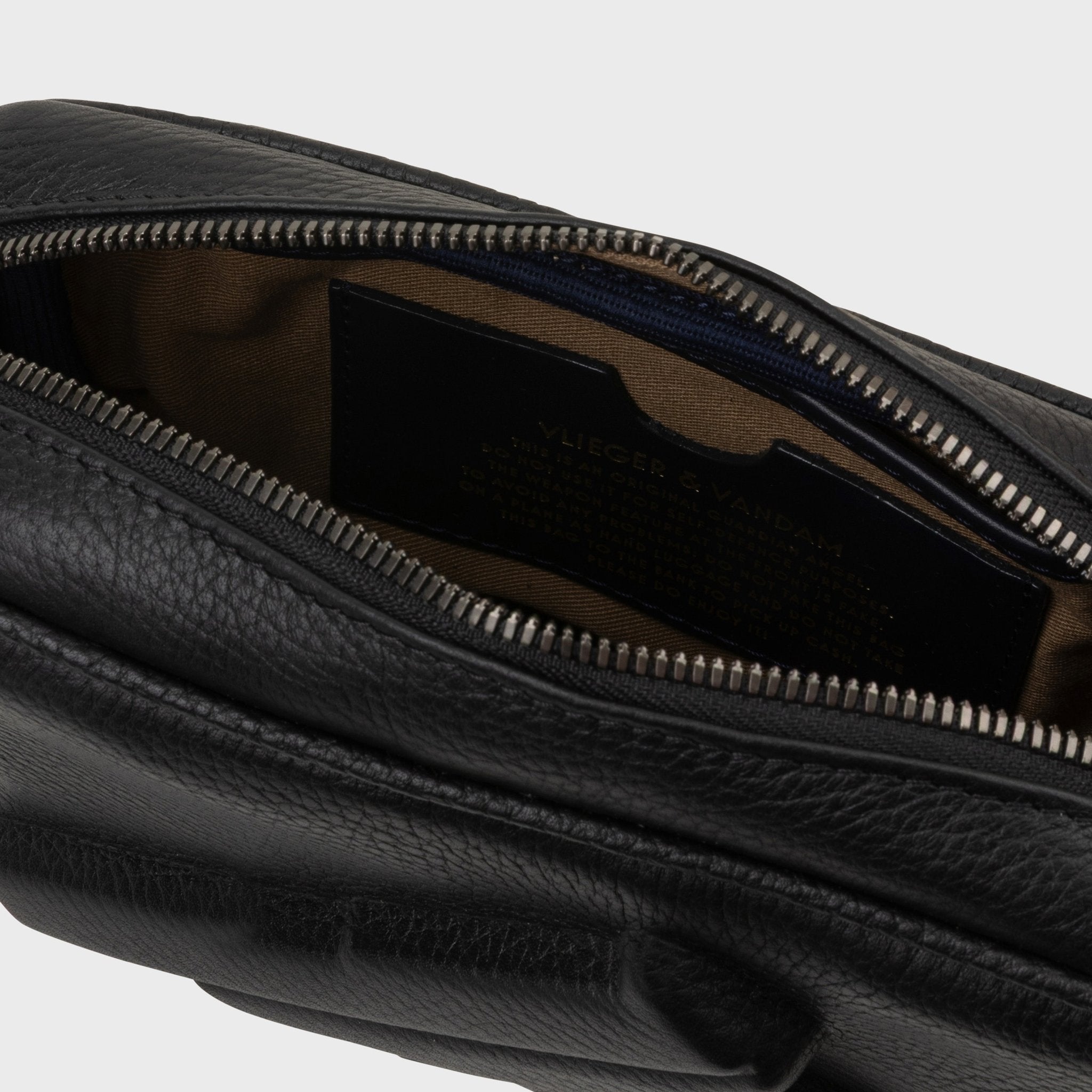 Camera Bag Gun in Black | Vlieger & Vandam