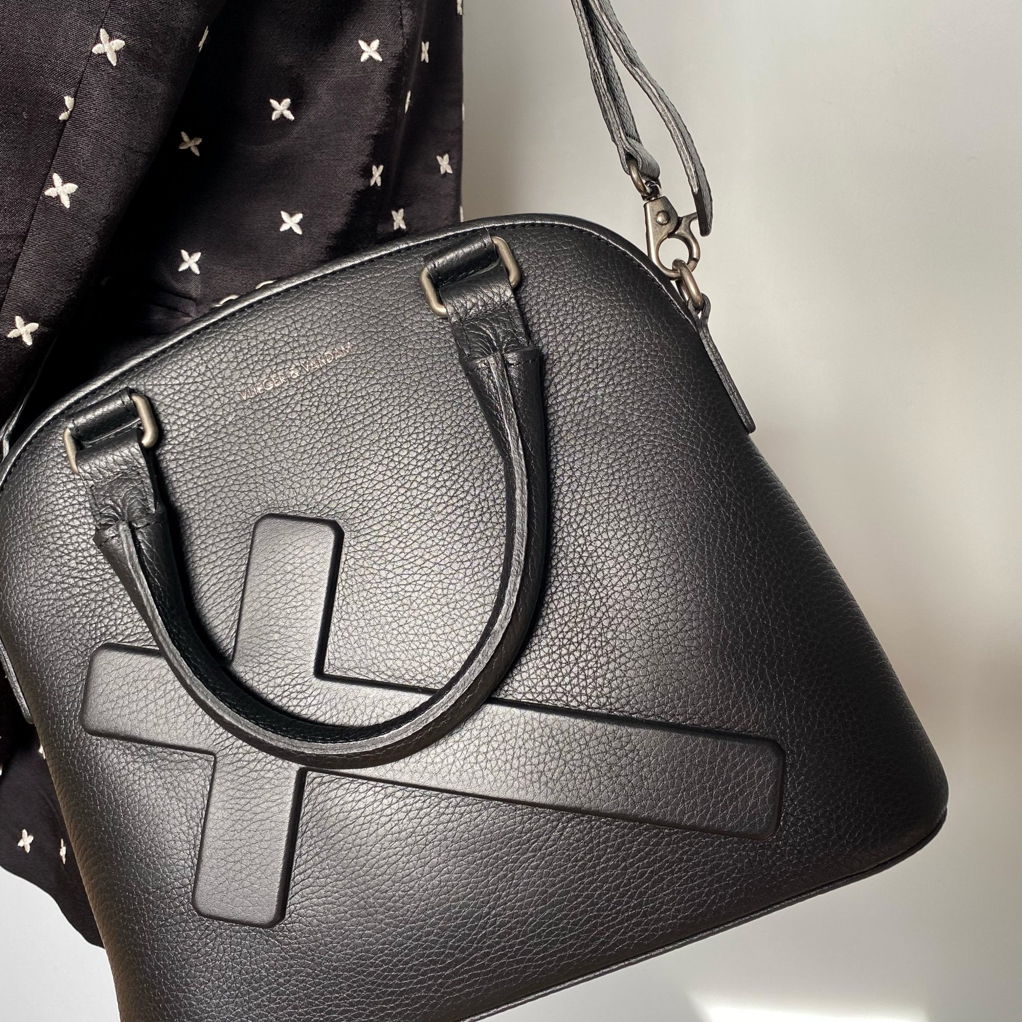 Classic Small Crucifix - Vlieger & Vandam