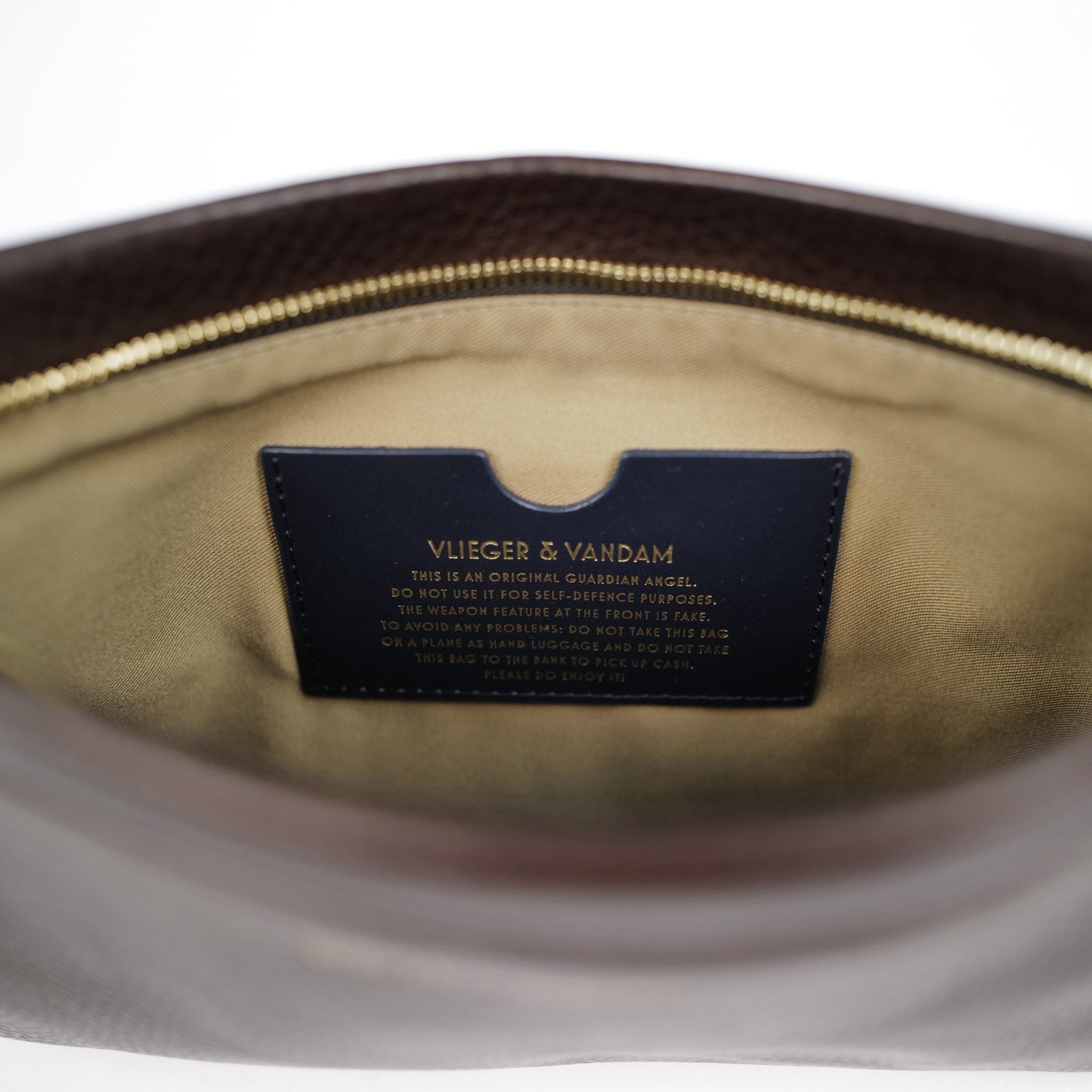 Clutch Gun in Dark Chocolate | Vlieger & Vandam