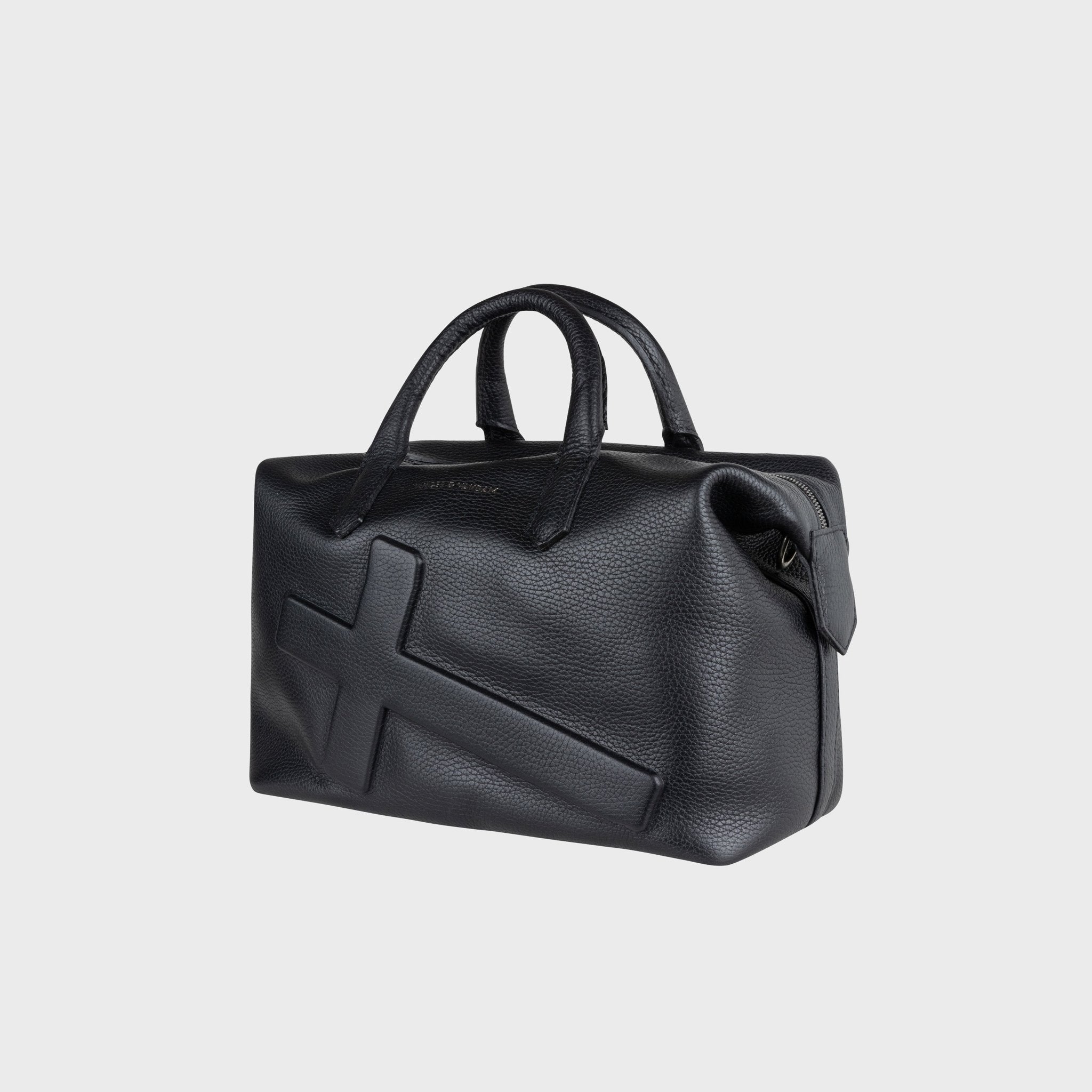 Day Tripper Crucifix in Black | Vlieger & Vandam