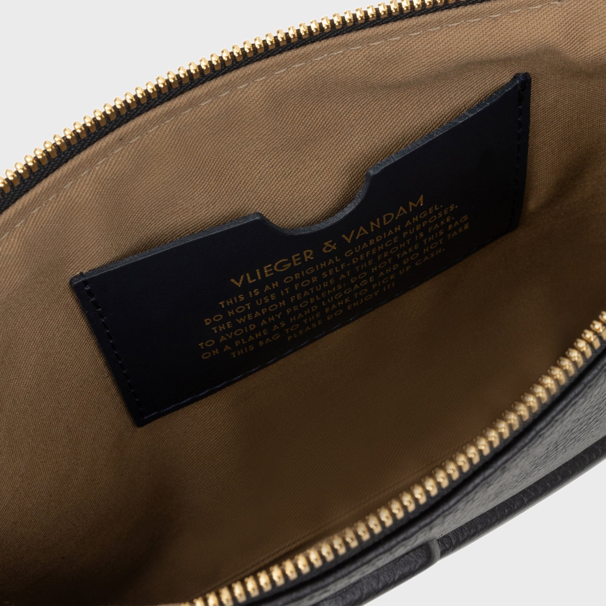 Pouch Crucifix in Black | Vlieger & Vandam