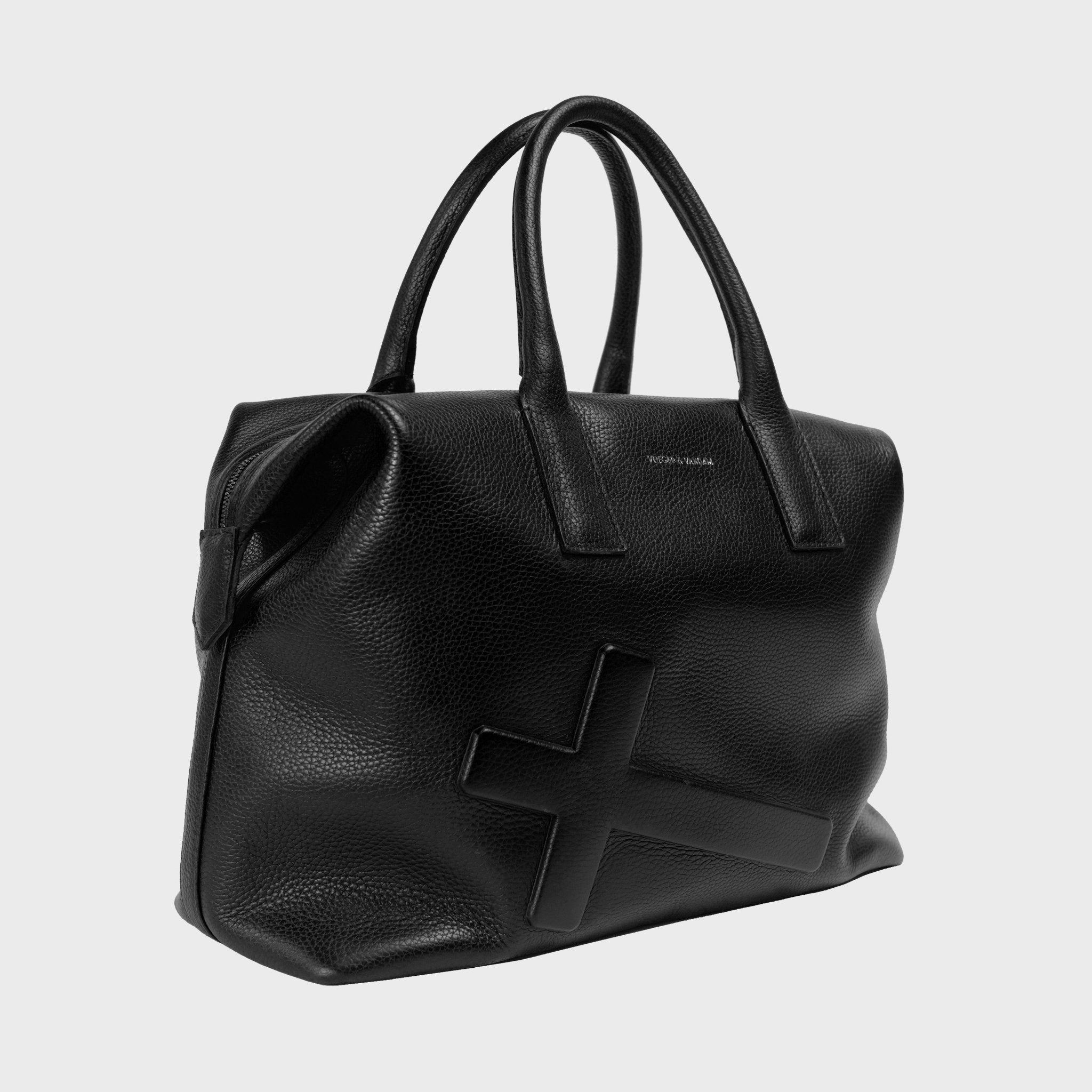 Weekender Crucifix in Black | Vlieger & Vandam