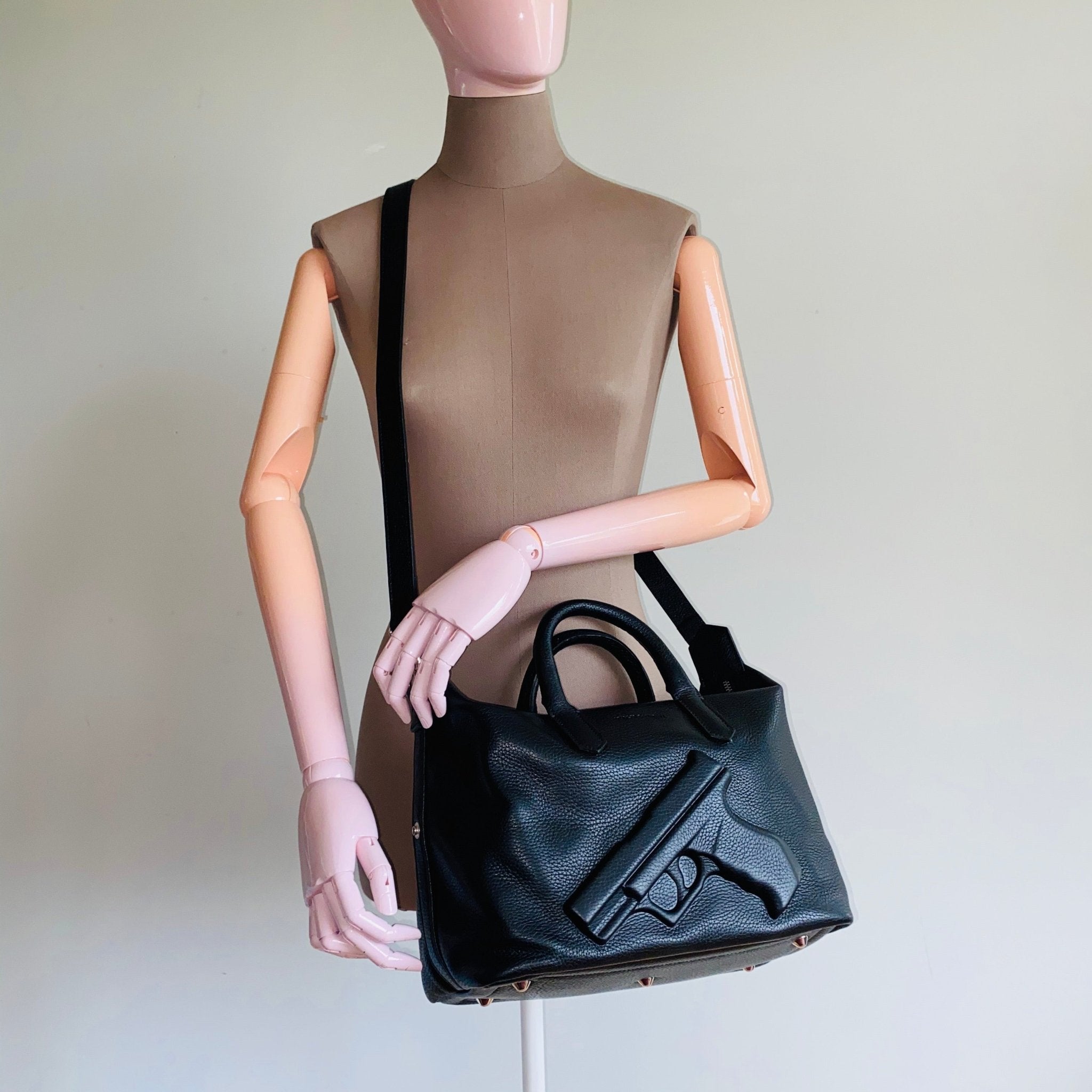 Day Tripper Gun - Vlieger & Vandam